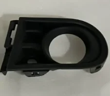 2021 - 2023 Chevy Trailblazer Front Right Side Fog Lamp Bezel with Fog L Hole RH