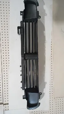 2014 - 2018 Jeep Cherokee Radiator Grille Air Shutter W/O Motor