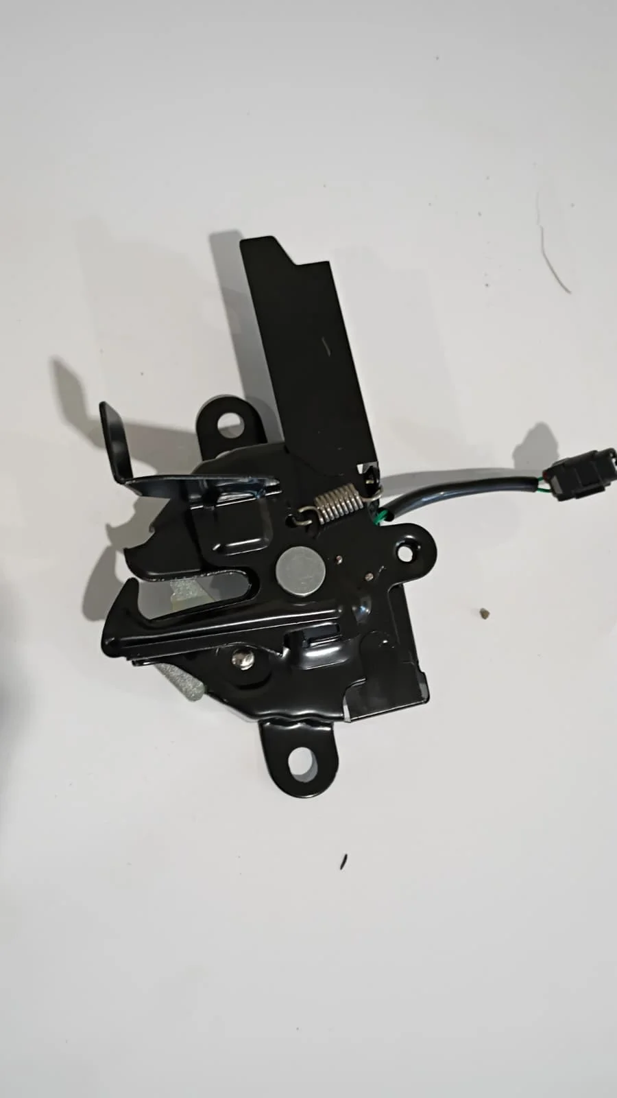 2018 - 2021 Toyota Camry HOOD LATCH WITH LINE