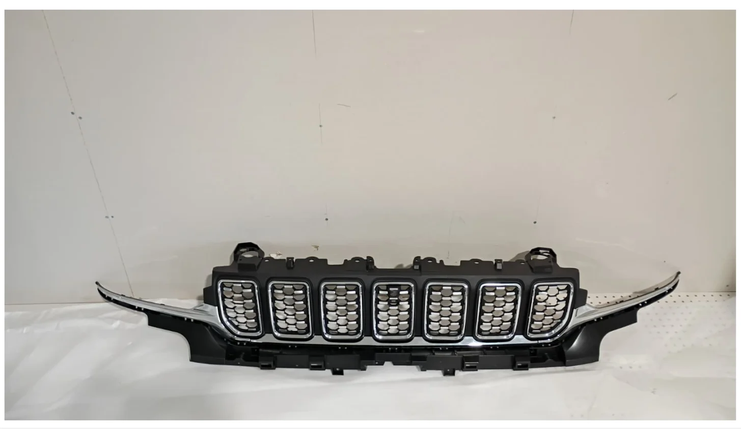2020 - 2024 Jeep Grand Cherokee Front Bumper Upper Radiator Grille assy,w/ chrome surrounding,w/ camera